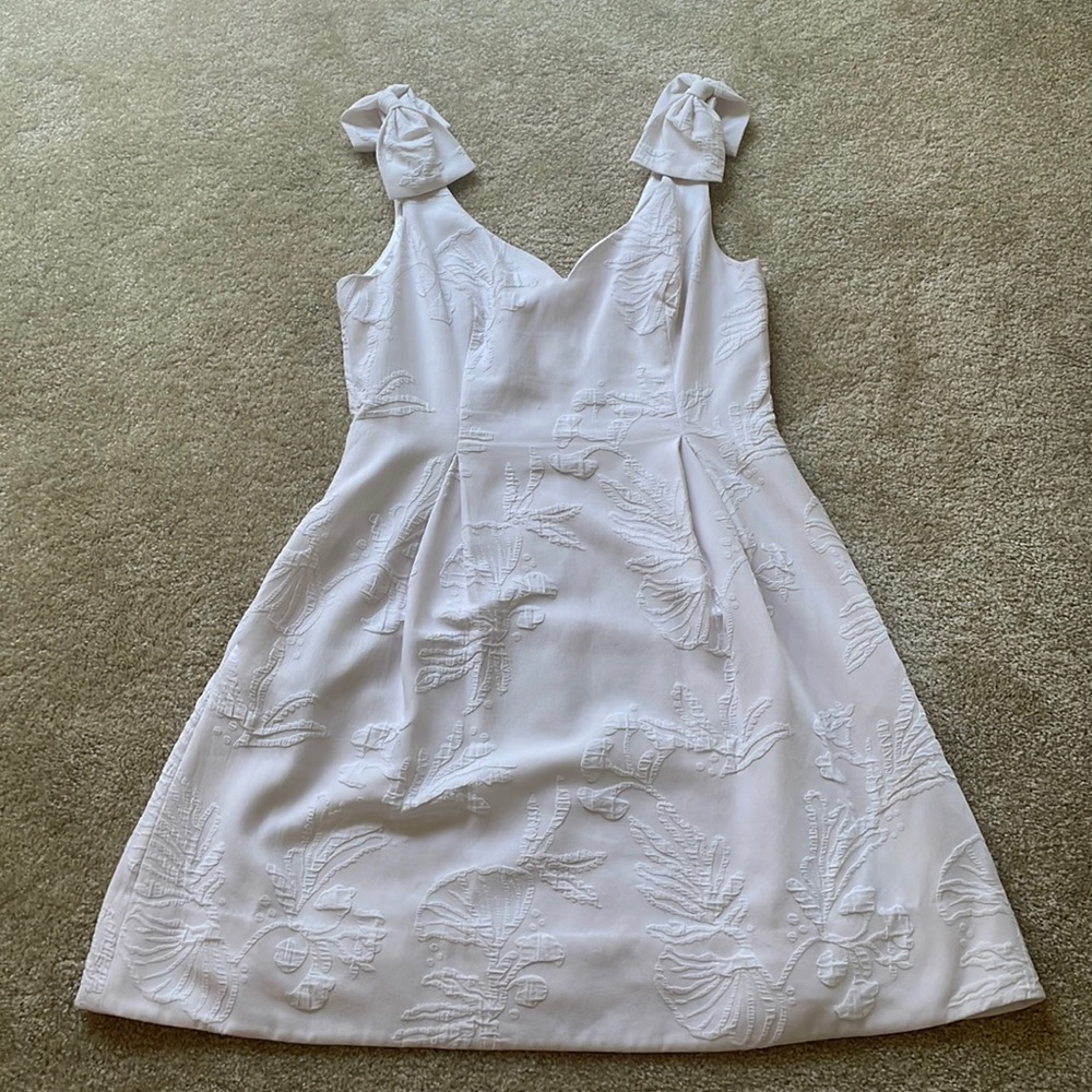 NWOT- Lilly Pulitzer Linnet Lace Bow Dress in Resort White, Size 12